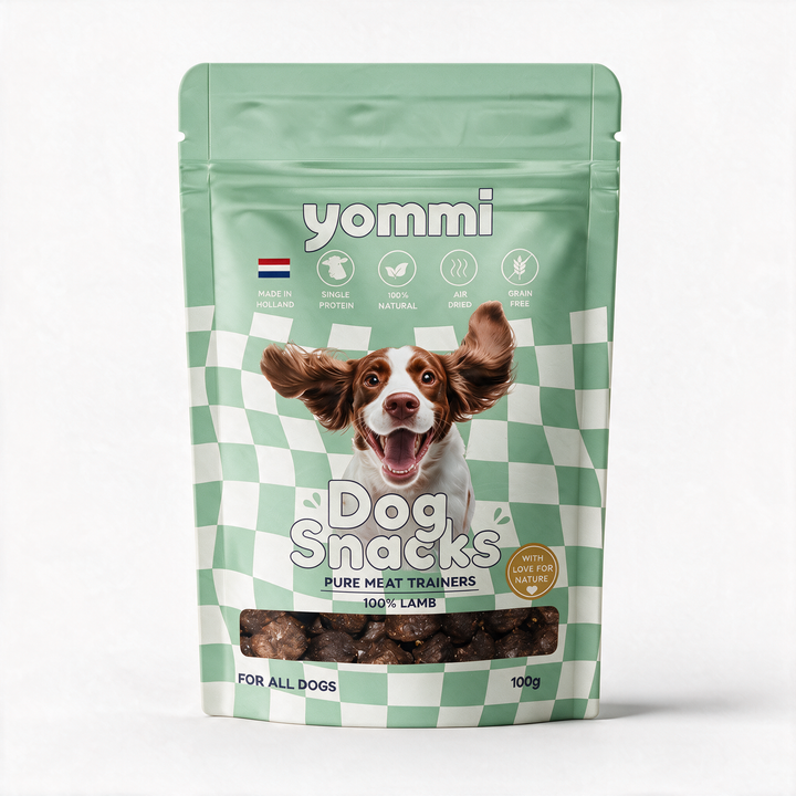 Yommi Dog Snacks Pure Meat Trainers 100% Lamb, mintgroene verpakking 100 gram